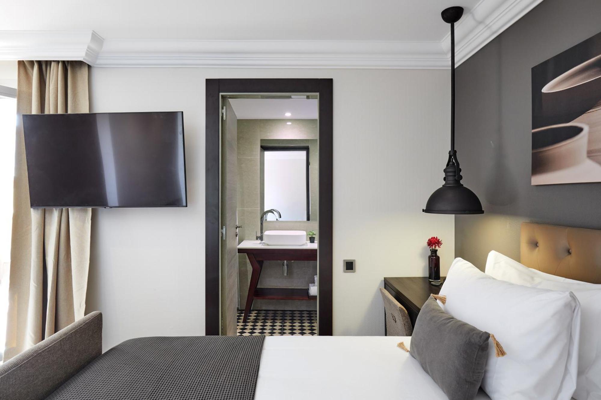 Hotel Cortes Rambla Barcelona Exteriör bild