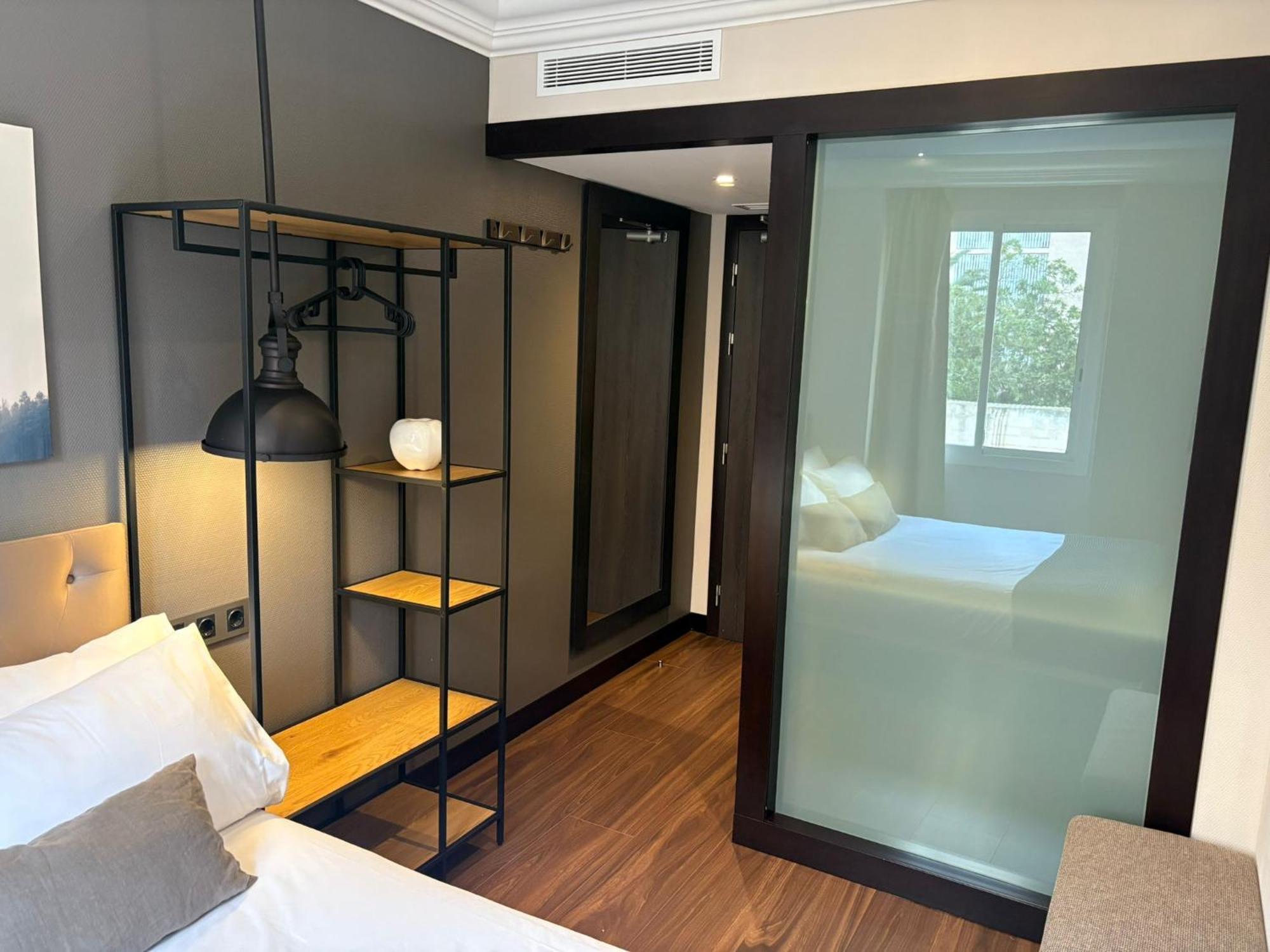 Hotel Cortes Rambla Barcelona Exteriör bild